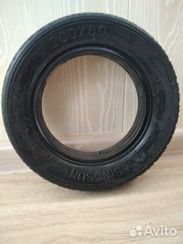 Литая бескамерная покрышка 200х60