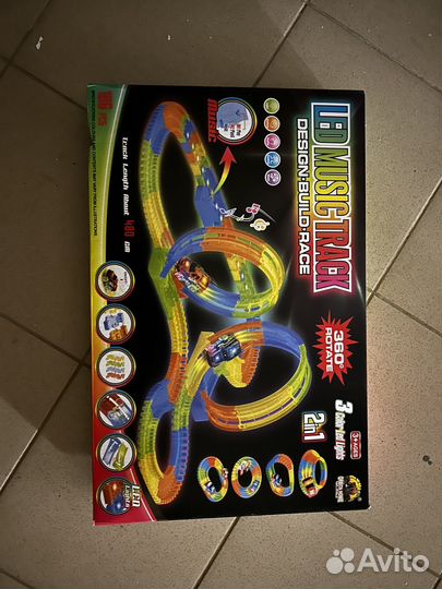 Гибкий трек с машинками