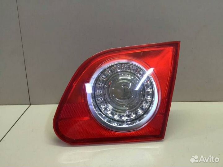 Фонарь задний внутренний правый Volkswagen Passat