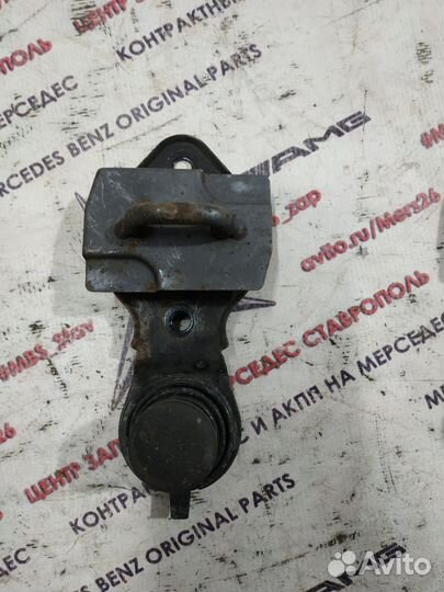Замок капота w211 Mercedes комплект