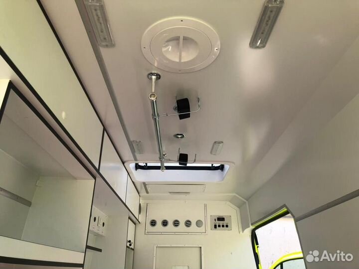 Ford Transit скорая помощь, 2021