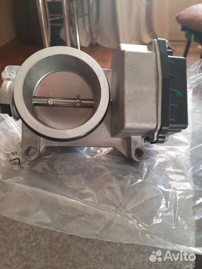 Новая Дросельная заслонка