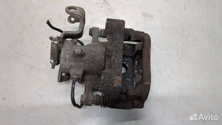 Суппорт левый задний Peugeot 5008