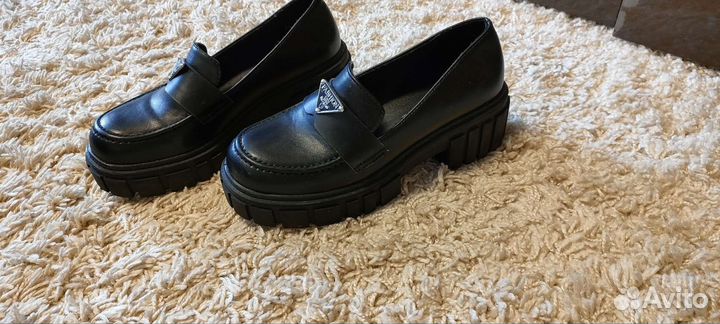 Ботинки женские 37