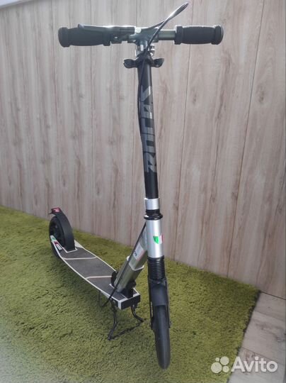 Самокат Roces 200 мм