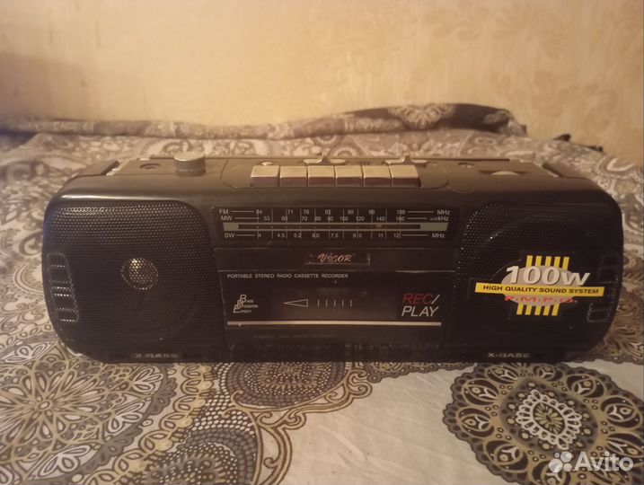 Кассетная магнитола