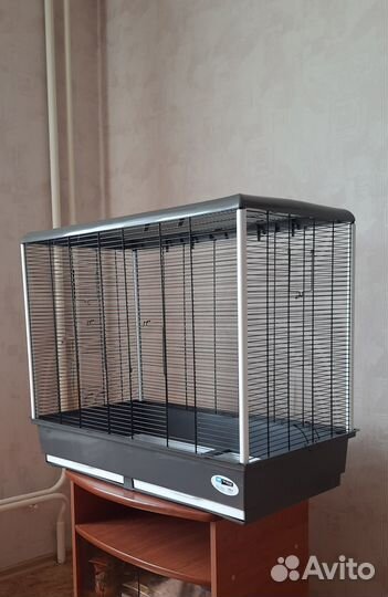 Большая клетка для птиц