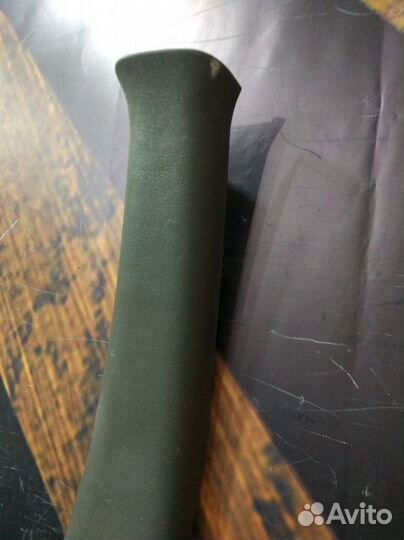 Обшивка салона правая Chevrolet Trailblazer GMT360