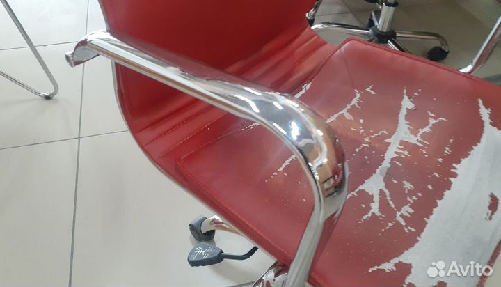Кресла под перетяжку, хромированные Б.У. Этот това