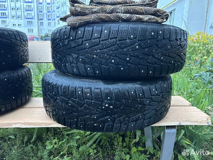 Колеса зимние 185/65r15 на поло седан