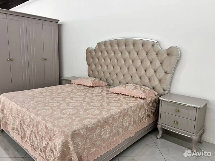Спальный гарнитур мия