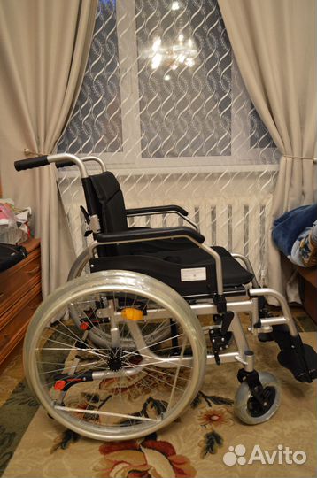 Инвалидная коляска новая