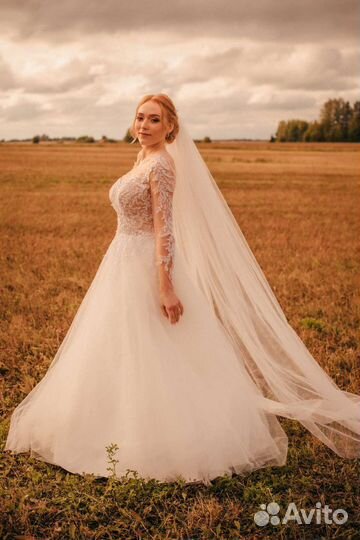 Свадебное платье