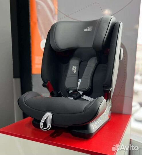 Автокресло Britax Romer Advansafix IV R Storm grey