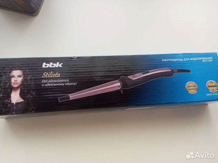 Выпрямитель для волос новый