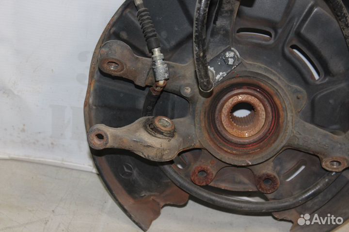 Задняя правая ступица Mercedes S-Class W140 С140