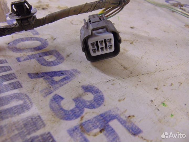 Проводка двери для Mitsubishi Lancer Cedia 2000-2