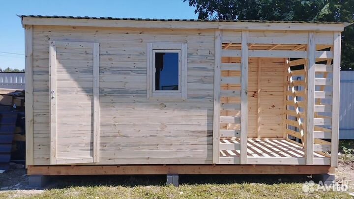 Хозблок с дровником 5*2м