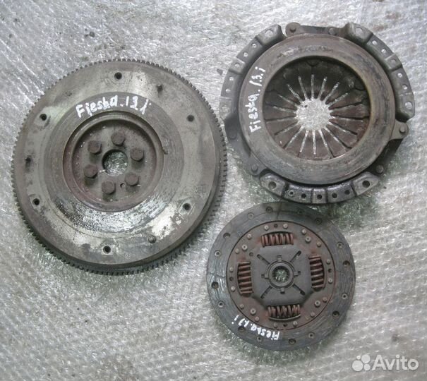 Маховик Ford Fiesta 1.3 в сборе