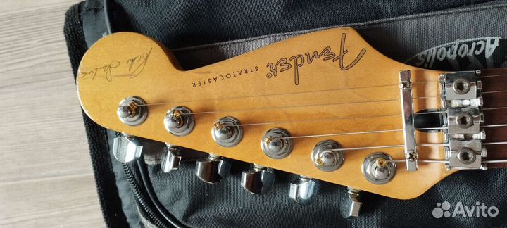 Электрогитара Fender stratocaster HSS Mexico