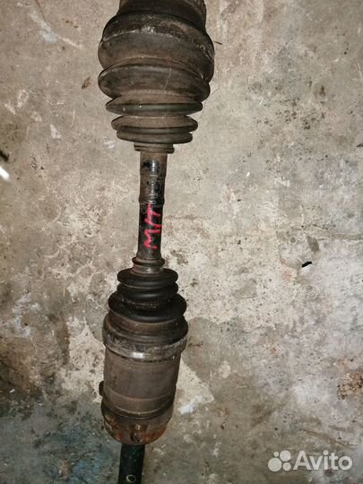 Привод передний правый Nissan Maxima A33 vq20de