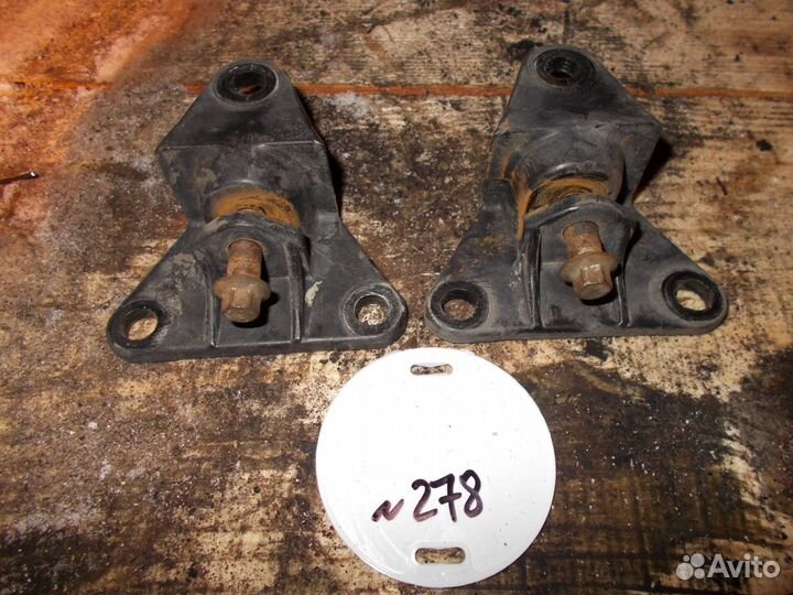 Крепление амортизатора капота ивеко евростар