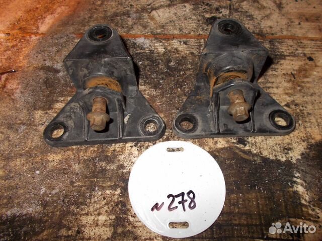 Крепление амортизатора капота ивеко евростар