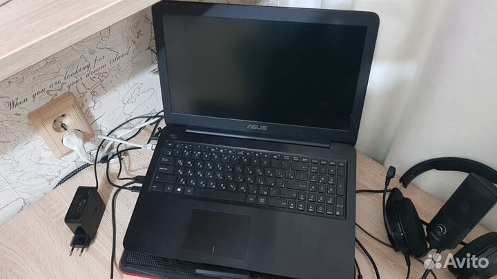 Ноутбук asus