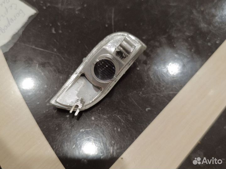 Повторитель поворота в зеркало, правый, symbol j