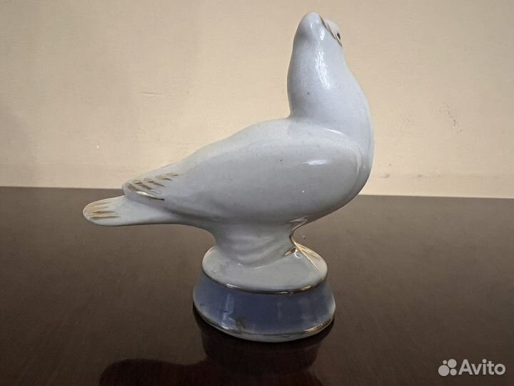 Фигурка «Голубь» гжель