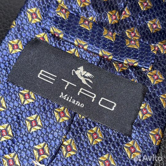 Галстуки Etro и Charles Tyrwhitt, оригинал, Италия