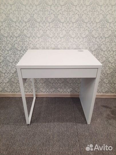 Письменный стол IKEA