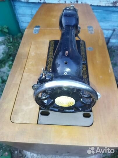 Швейная машинка 50-х годов