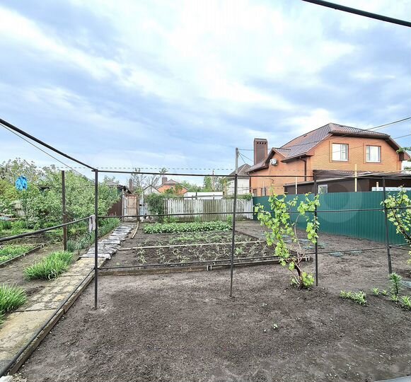 Дом 76 м² на участке 4,3 сот.