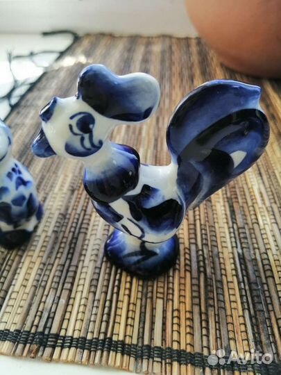 Статуэтки Гжель Петух Драконы