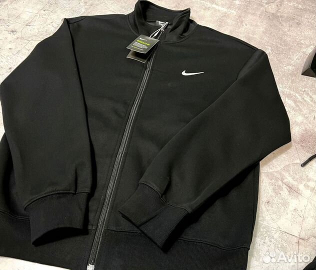 Спортивные костюмы Nike