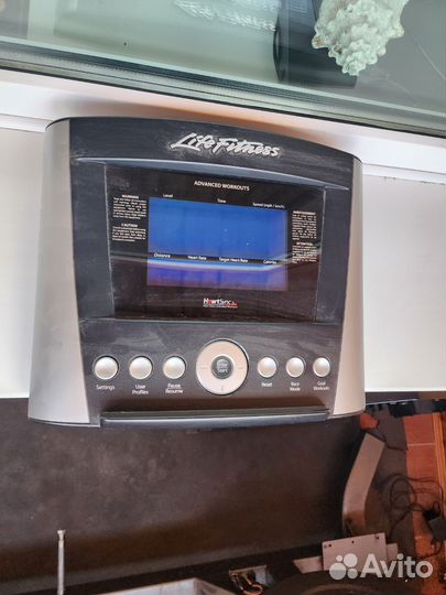 Тренажёр Life Fitness X1