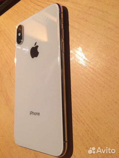 iPhone X, 64 ГБ