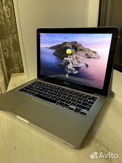 Apple MacBook Pro 13, 8 Gb, SSD 256Gb