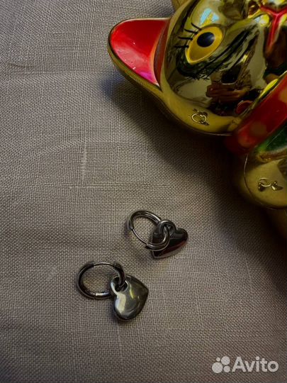 Серебряные серьги Сердца как Viva la Vika