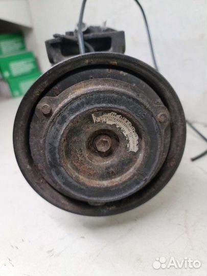 Компрессор кондиционера VW passat B5 2.4-2.8
