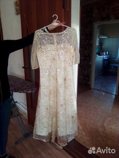 Вечернее платье