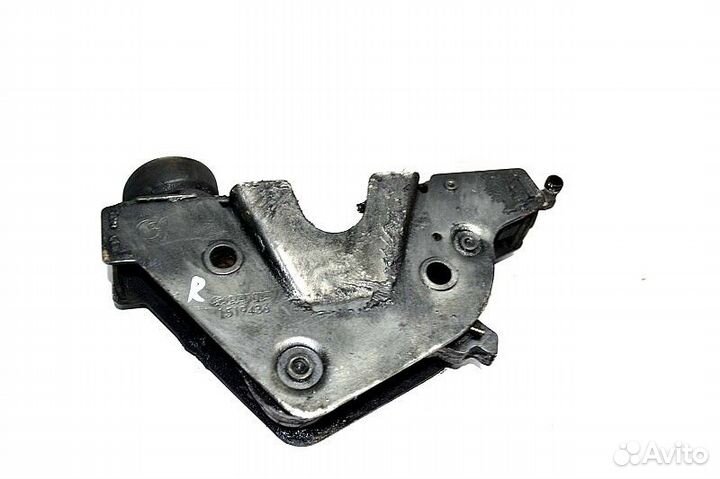 Замок кабины, правый scania P-series (01.04)