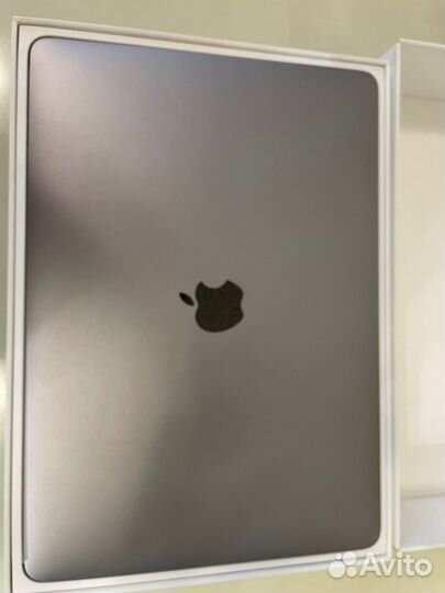 MacBook Pro 13 (2017), 128 гб, Core i5, 2.3 ггц, R