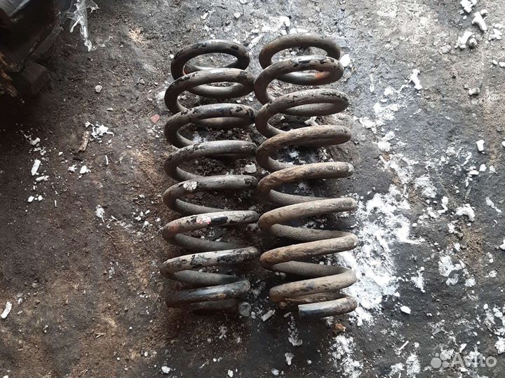 Пружина задняя Сузуки Гранд Витара 3 5D