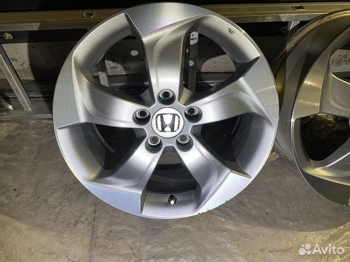 Диски Honda Enkei MAT R17