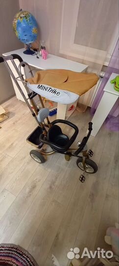 Трехколесный велосипед с родительской ручкой