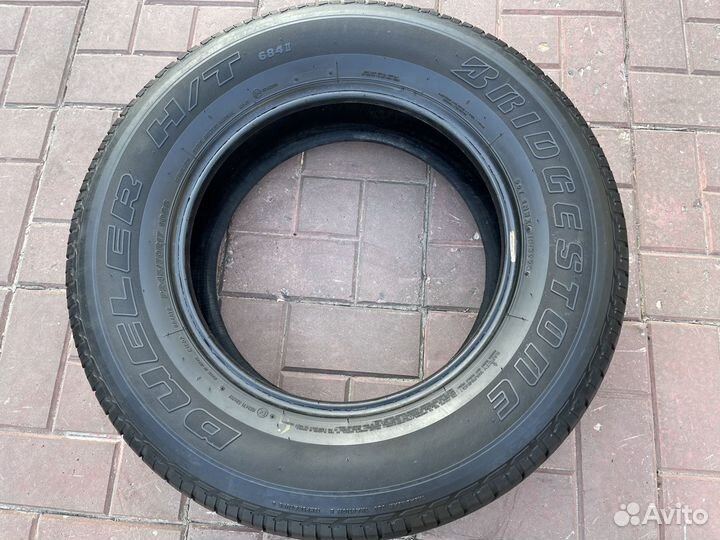 Bridgestone Dueler H/T 684II 245/70 R17