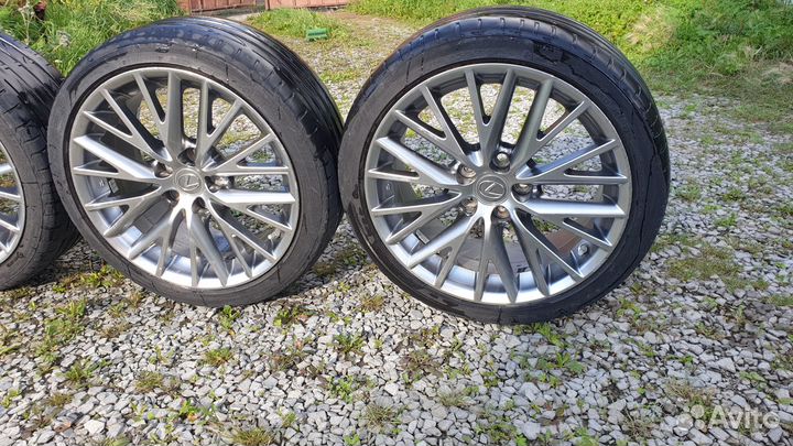 Комплект Lexus оригинал на лете 255/35 R18 5*114.3