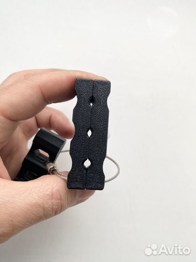 Фиксатор кабеля 3D для эхолота Garmin Striker 9SV